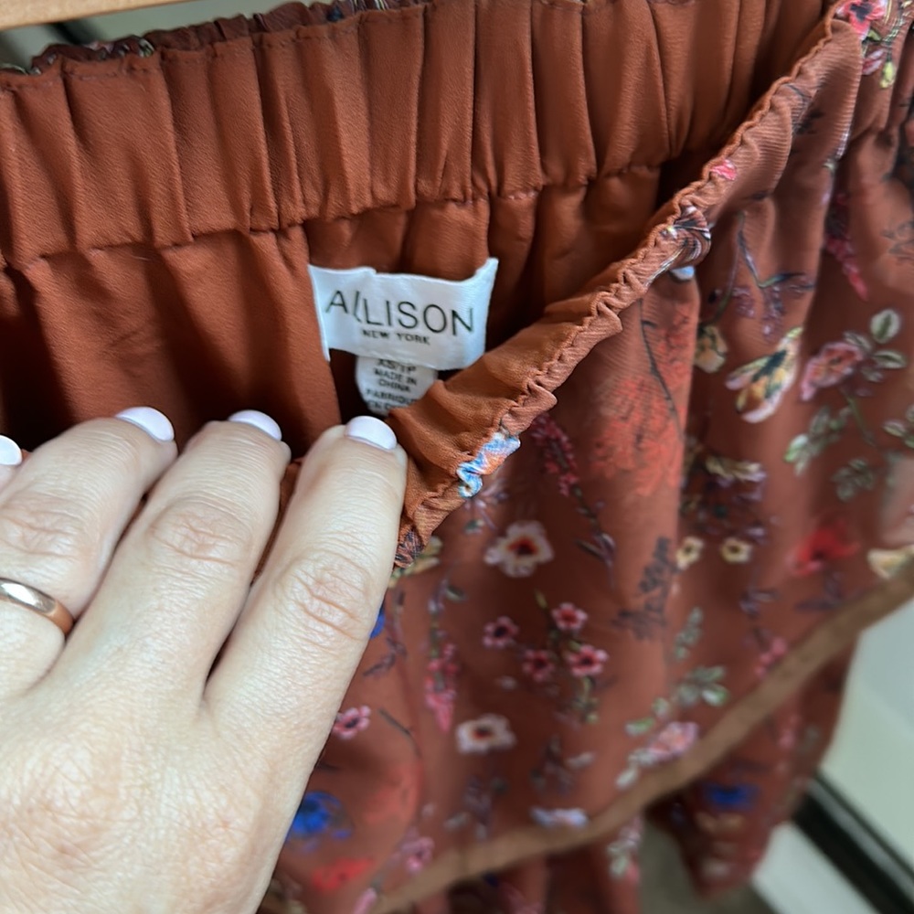 🛍️SALE🛍️ ALLISON NEW YORK Floral Print Ruffled Tiered Mini Skirt (NWOT) - Picture 7 of 12